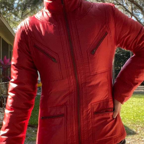 Boston proper red puffer jacket - Picture 4 of 6